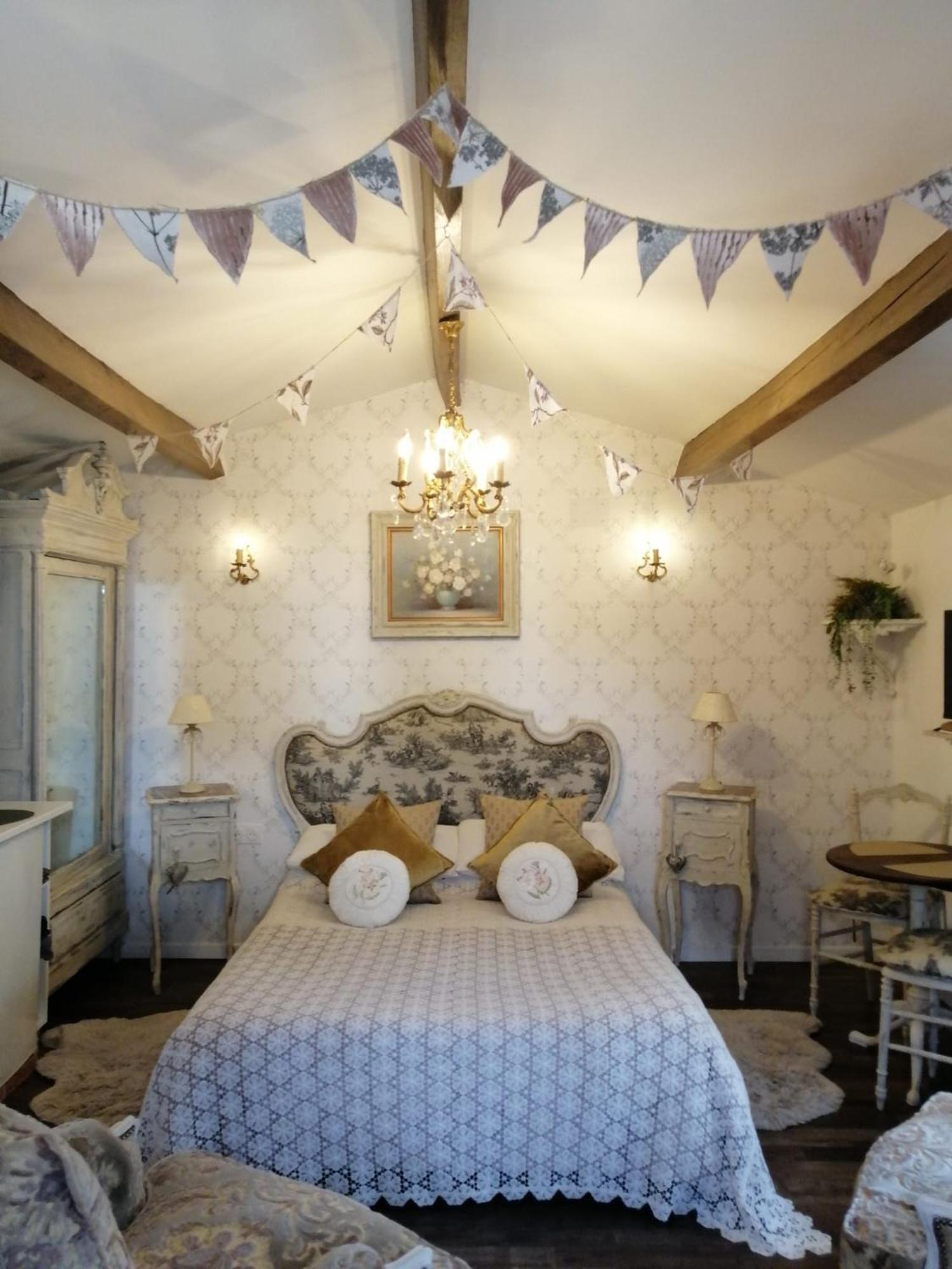 Gatekeepers Cottage Tiny House, Taize, Deux-Sevres, Velo Francette Екстериор снимка